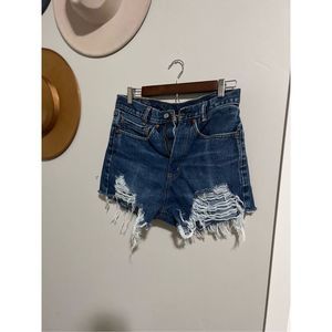 Levi Straus Women's Ripped Denim Shorts Blue Frayed Size 36/32